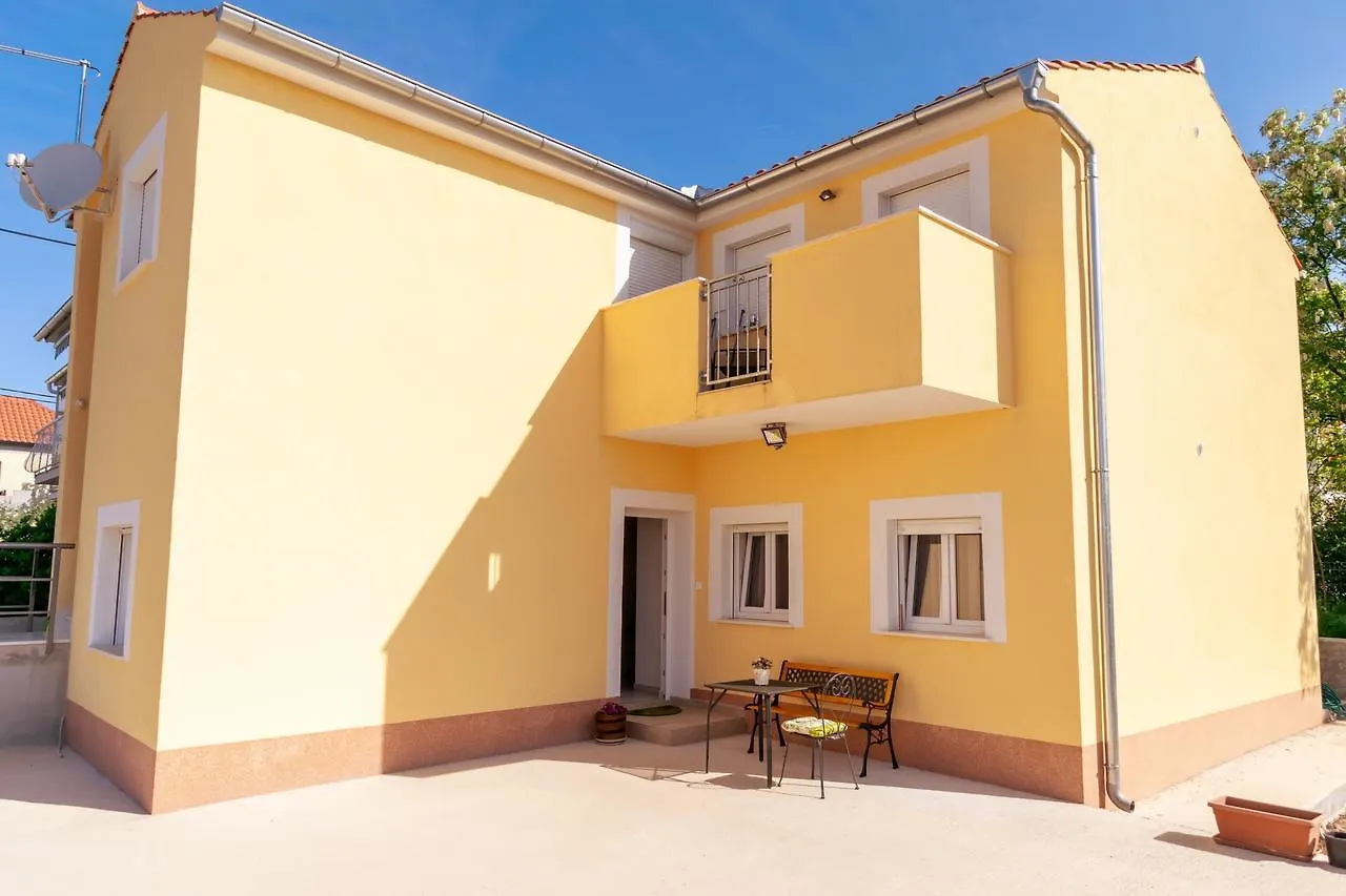 Sea Horse Apartment Zadar 0*,
